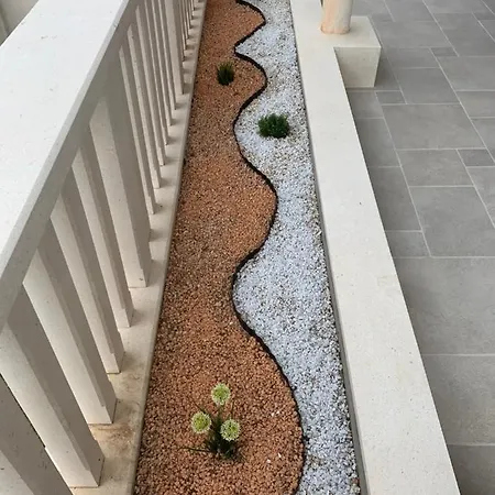 Juliet شقة دوبروفينك