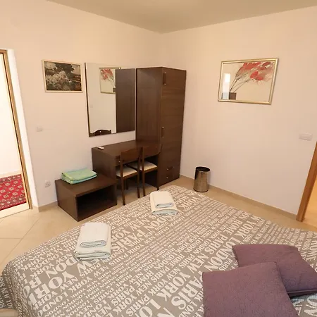 Juliet Apartament *