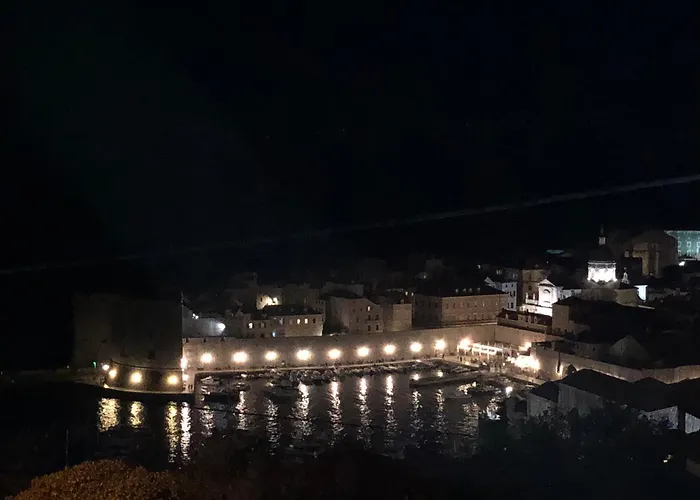 Juliet Ντουμπρόβνικ